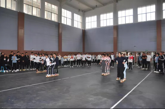 1-22010G0501C12.jpg